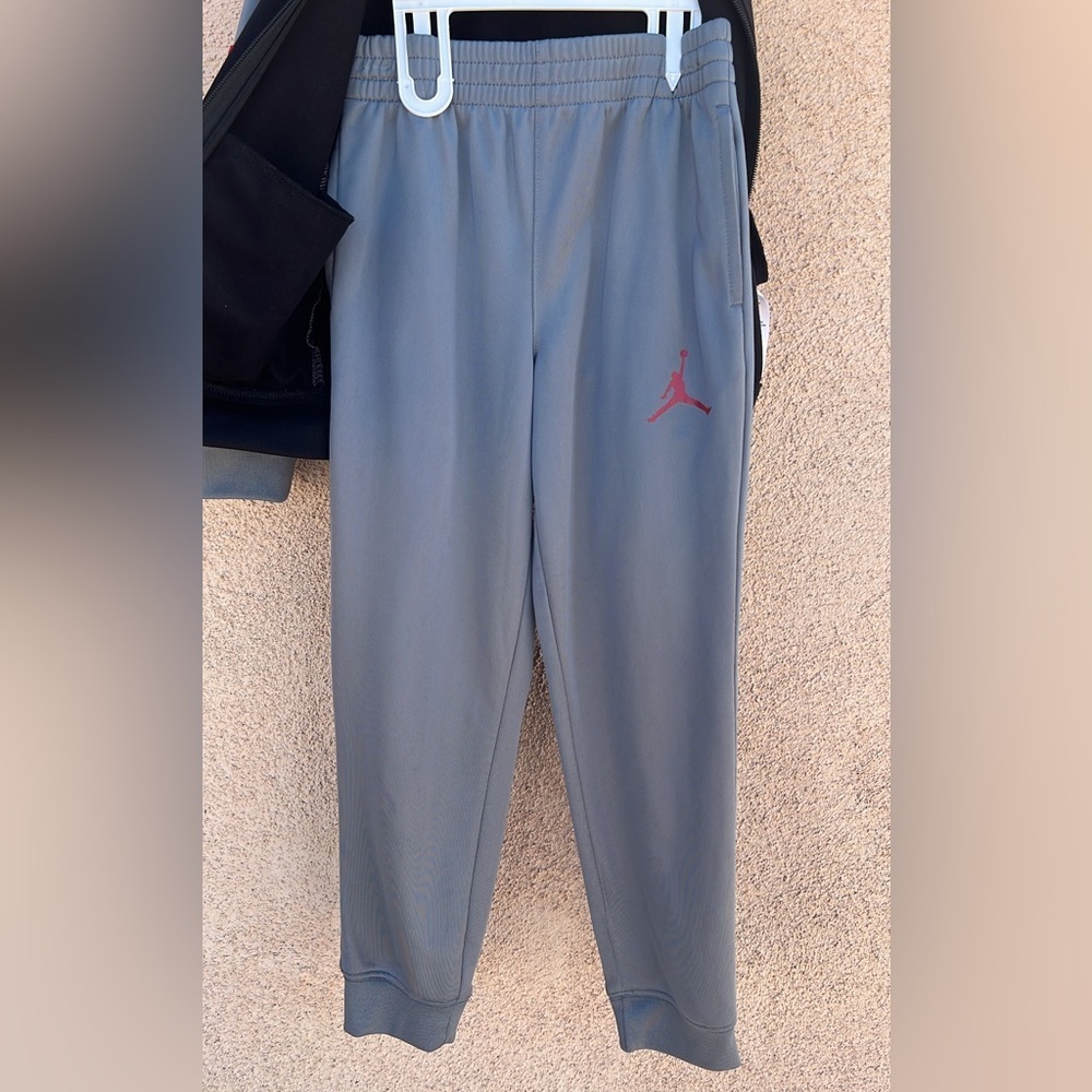 Air Jordan Boys’ Tracksuit - Picture 2 of 10